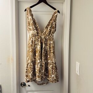 Leaf Print Sleeveless Dress